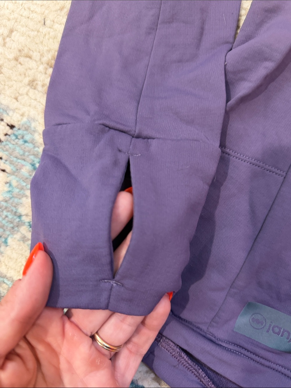 Janji Sunchaser Hooded Long-Sleeve Performance Tee in Purple. Medium - Picture 3 of 9